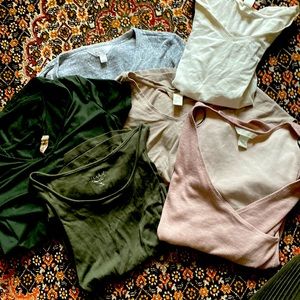 Maternity S bundle of tops (5 tops)